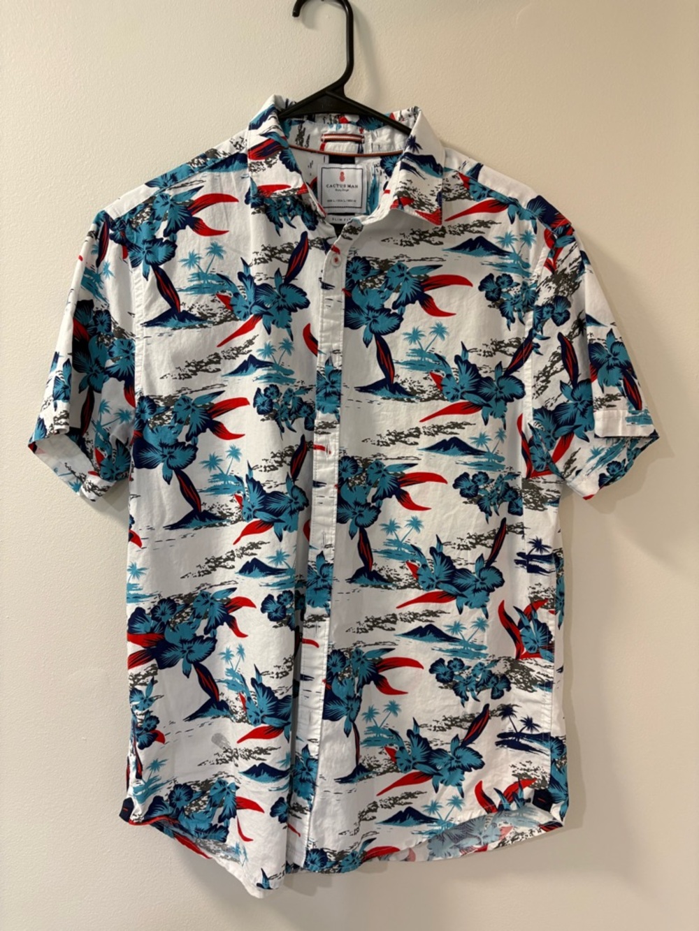 Cactus White Short-Sleeve Button Down Shirt with Blue and Red Tropical Print
